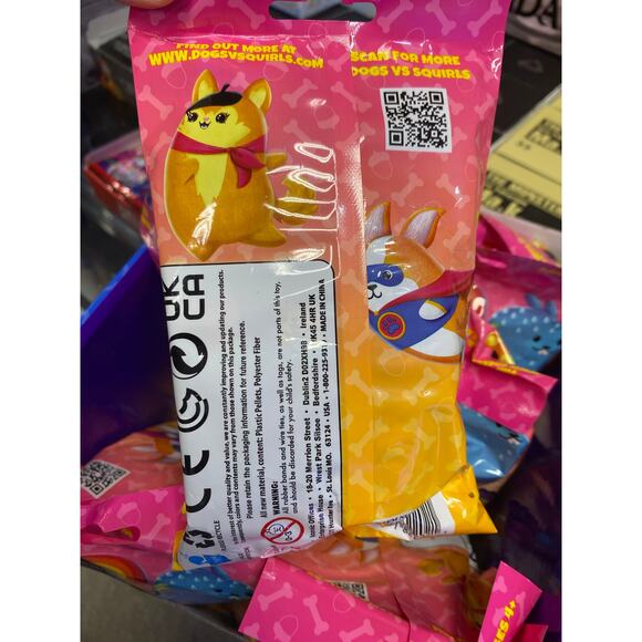 Dogs vs Squirls Bean Bag Plush Blind Bag - Picture 2 of 3